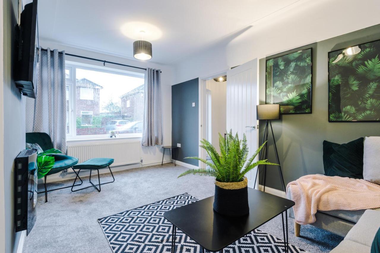 Welcoming 3 Bed Home, 10 Mins From Chester Races And Zoo Saughall Екстер'єр фото